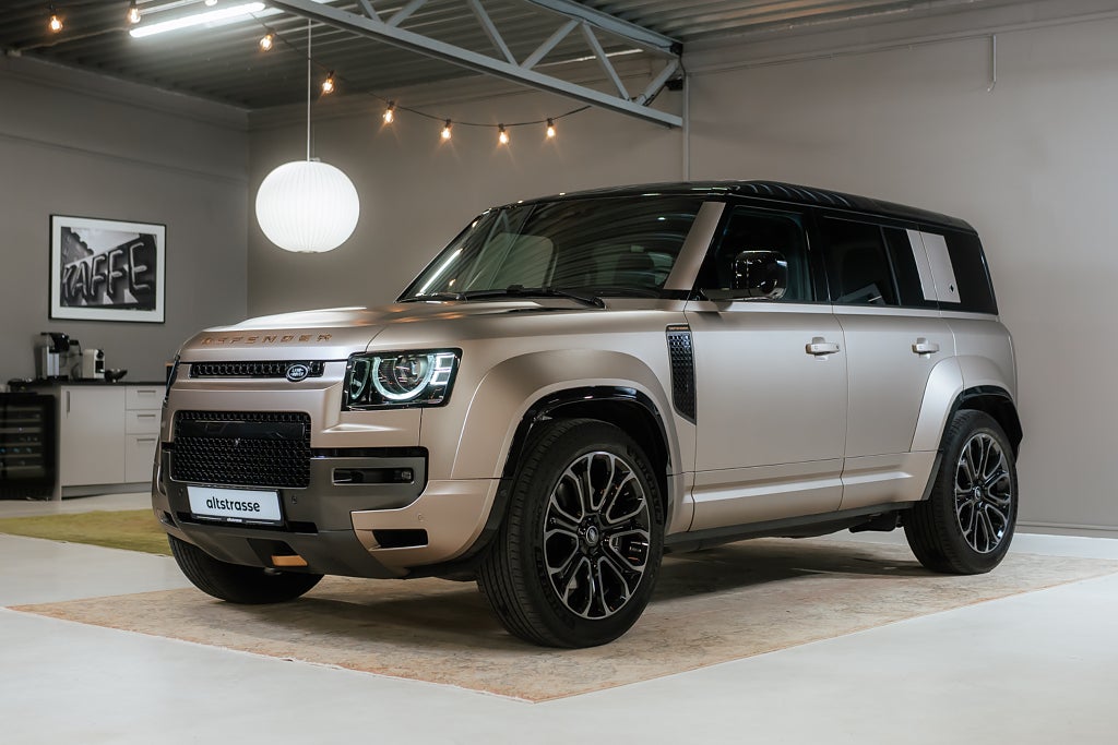 2025 Land Rover Defender 110